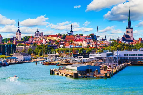 TUI Cruises - Zeitlose Städte der Ostsee Impression 1